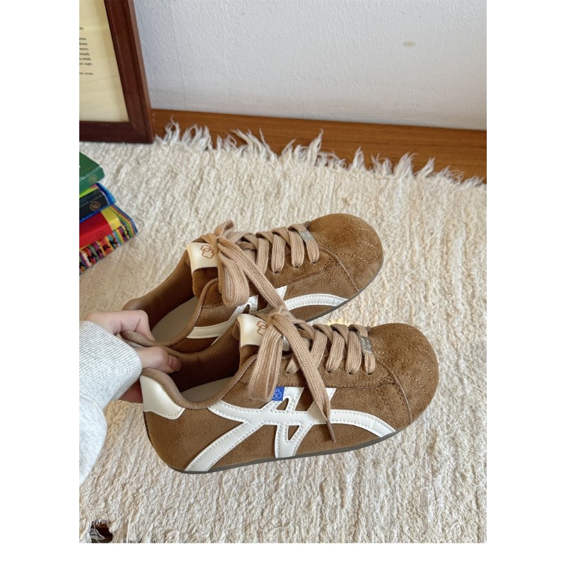 Scarpe da ginnastica retrò in  - Embroidery Garments recensione e prezzo